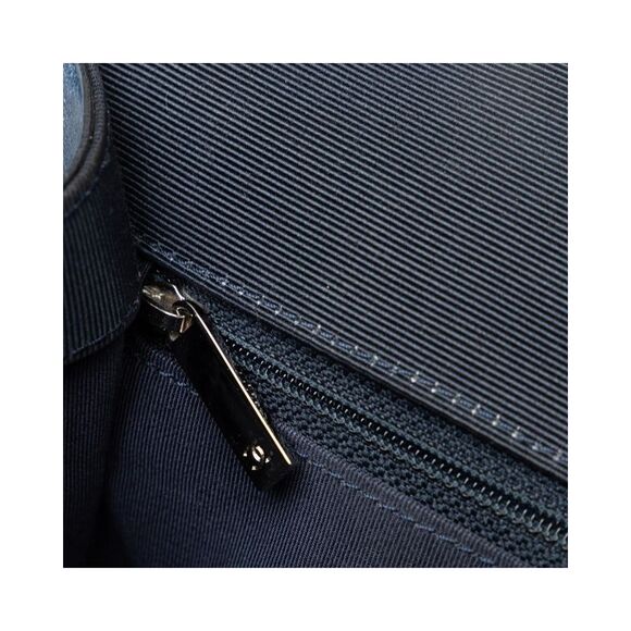 Pre Loved Chanel  19 Flap Bag in Blue Aged Calfskin Leather - Picture 6 of 8